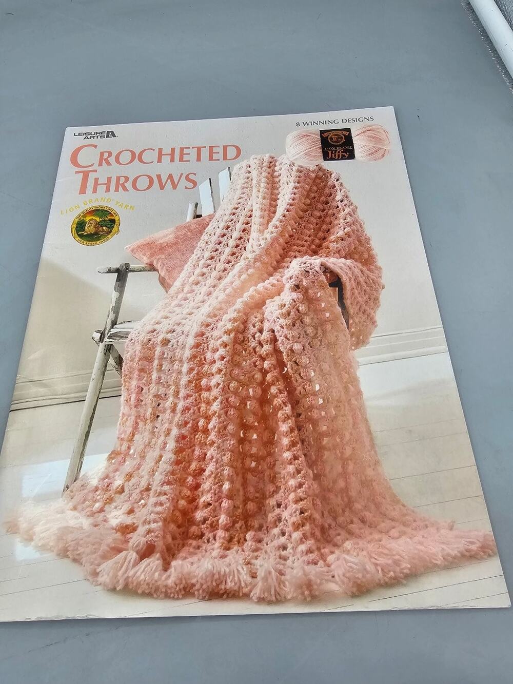 Leisure Arts Crocheted Throws Booklet 8 Designs Vintage Crochet Pattern 2000s